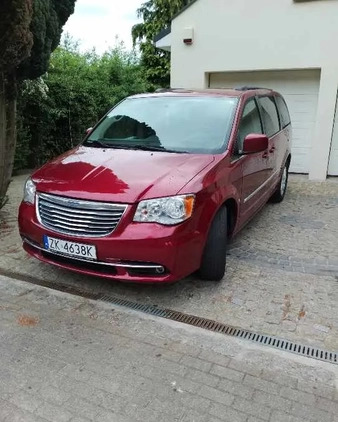 Chrysler Town &amp; Country cena 52500 przebieg: 158600, rok produkcji 2015 z Koszalin małe 154